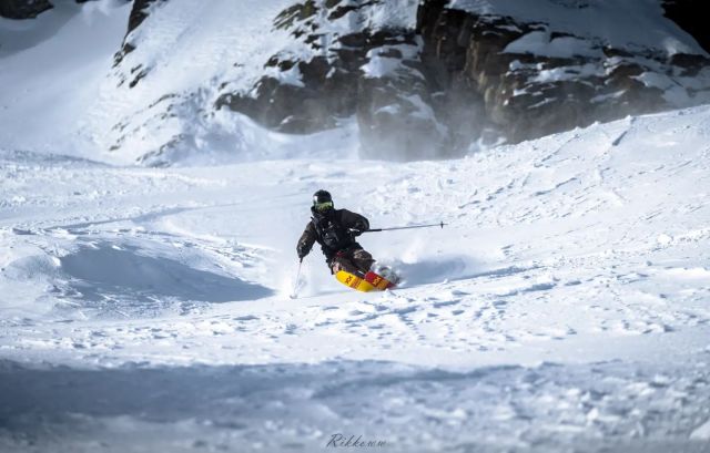 More great shots from @rikkoww on Grandes Pentes